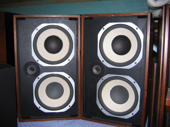 JBL L77
