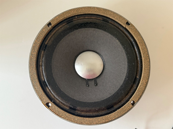 JBL D208
