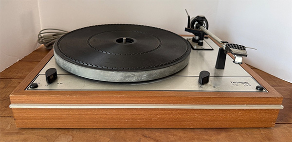 Thorens TD165