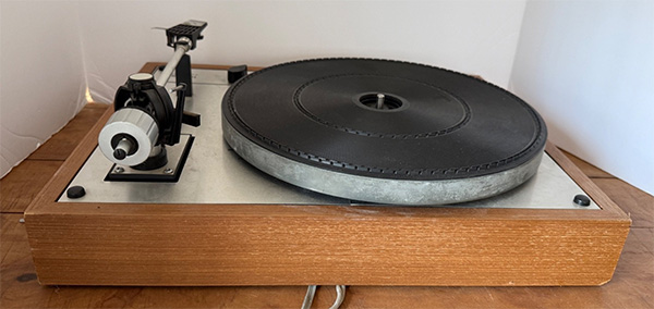 Thorens TD165 back